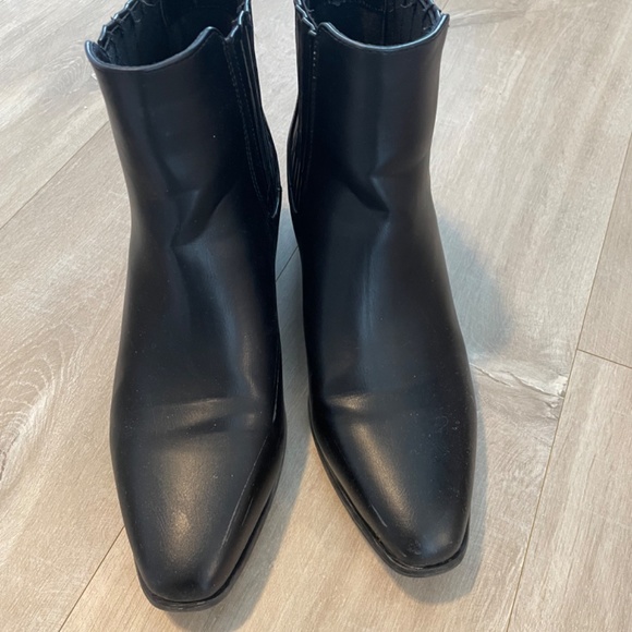 Black Ankle Boots - Picture 4 of 4